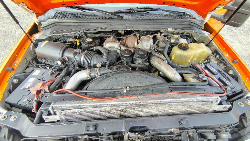 2008 Ford F-550 - Photo 10