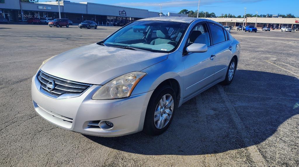 2011 Nissan Altima Base