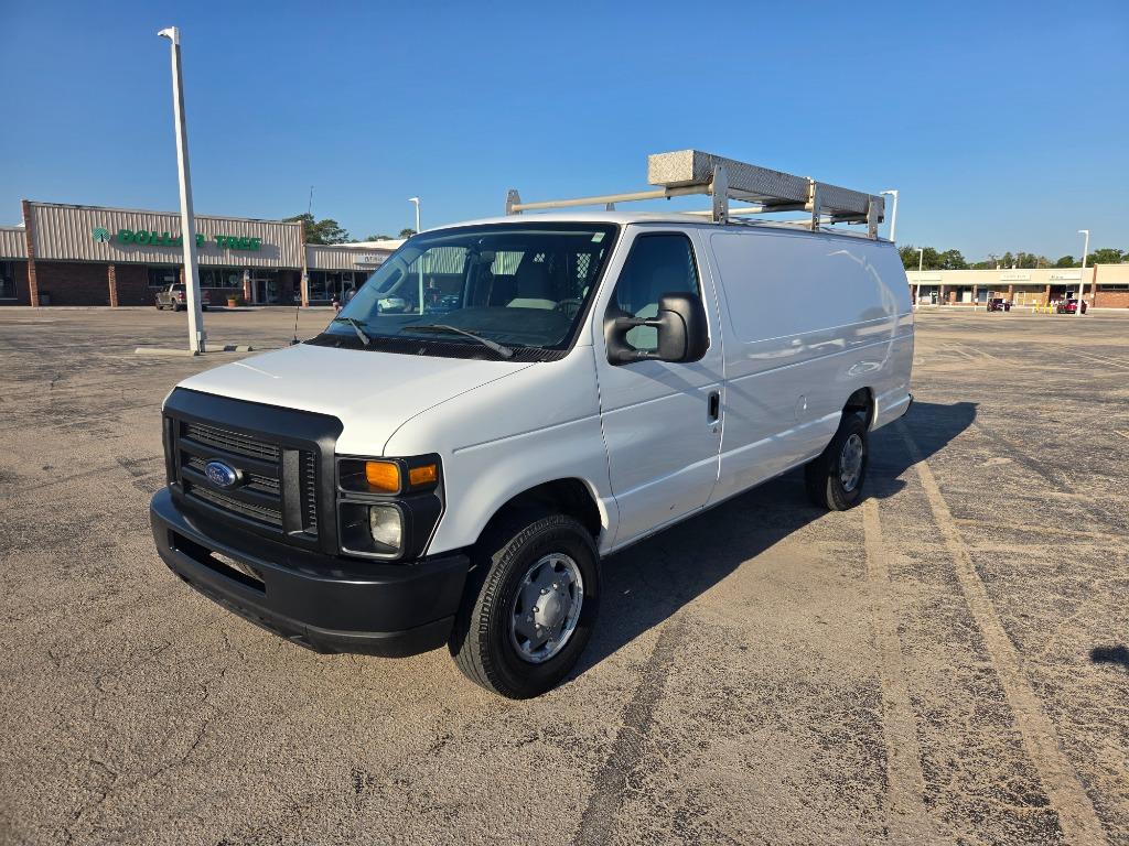 2013 Ford E-Series E-250 Extended's photo